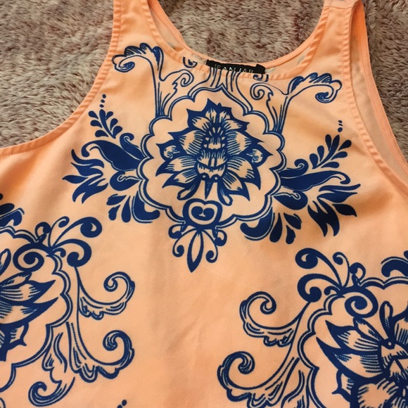 Lovely pink mini dress - Picture 2 of 3